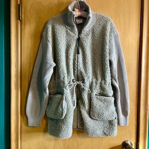 Women’s VARLEY Beige Teddy Fleece Jacket M